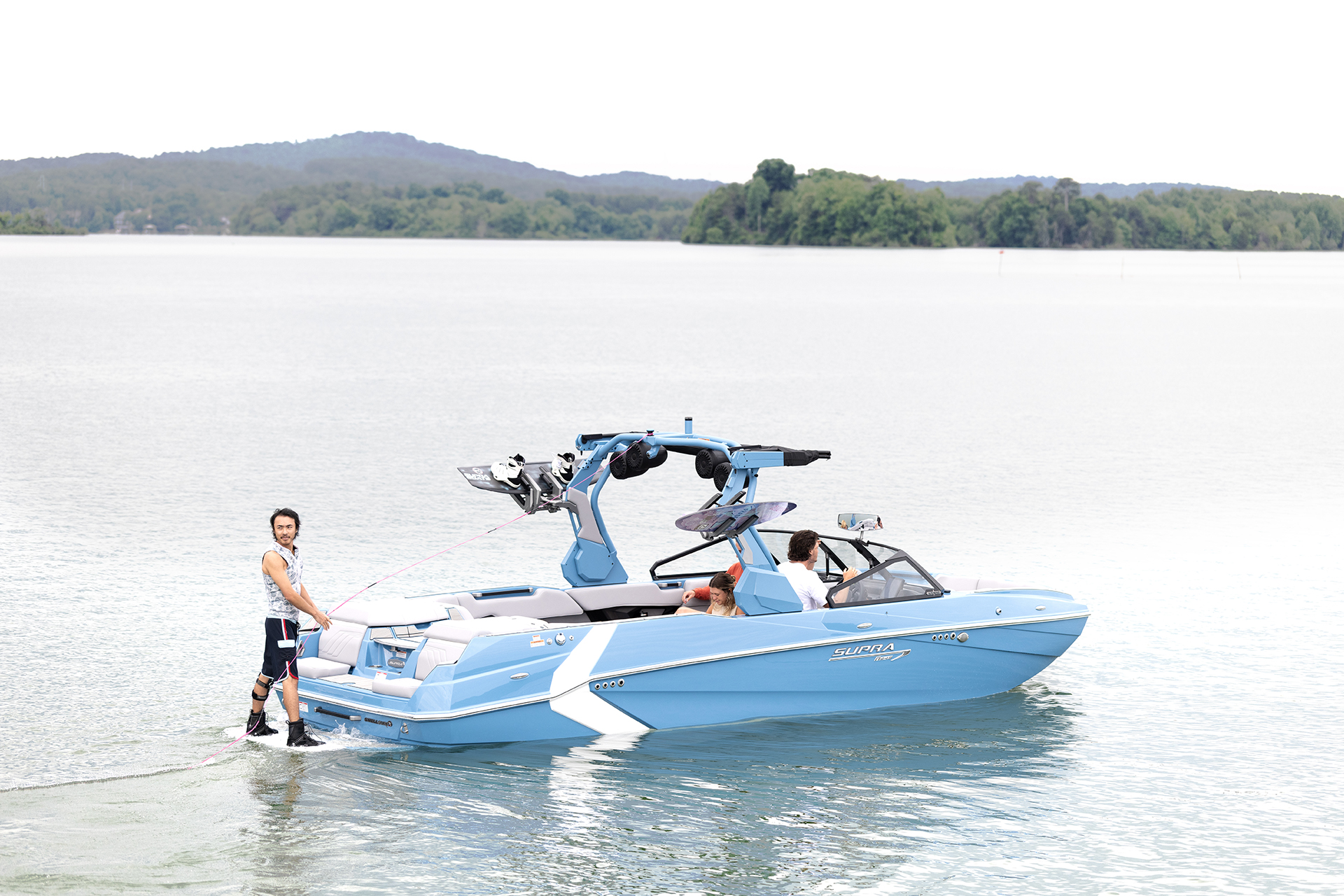 Supra R Class Wake Boat